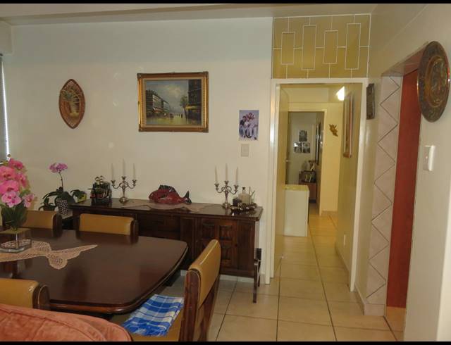 3 BEDROOM FLAT SOLD IN SUNNYSIDE